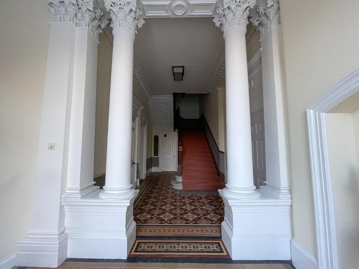 1 Bed Character Filled Glasgow Apartment Exteriör bild